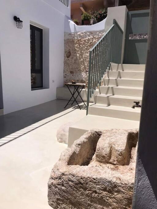 Lithos Retreat 2 Apartment Колимвари Екстериор снимка